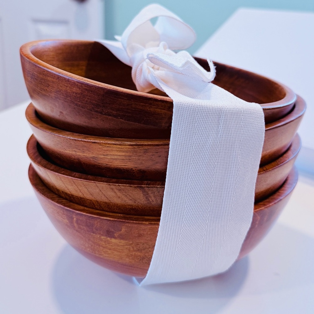 Elegant Brown Wooden Bowl Set